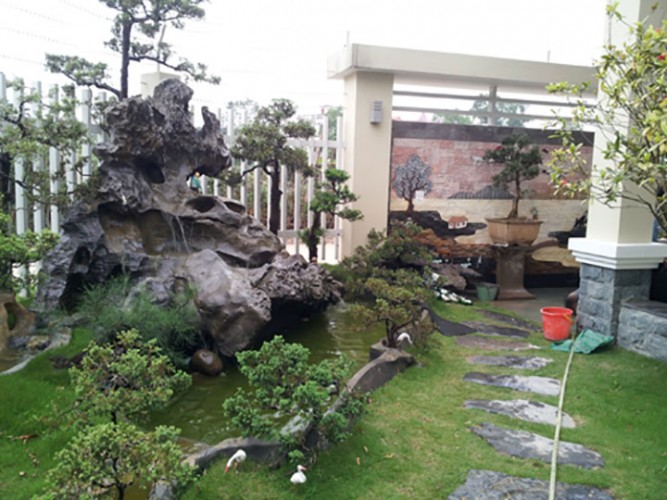 H&ograve;n non bộ cho biệt thự nh&agrave; phố